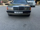 Mercedes 190-1