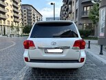 Toyota Land Cruiser-9