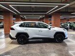 Toyota RAV4-8