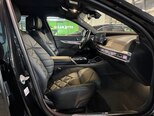 BMW i7-10