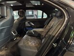 BMW i7-12