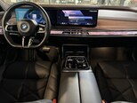 BMW i7-9