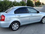 Hyundai Accent-9