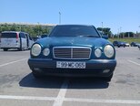 Mercedes E 200-1