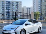Toyota Prius-2