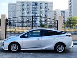 Toyota Prius-6
