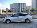 Toyota Prius-4