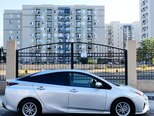 Toyota Prius-5