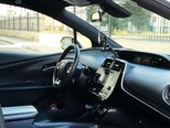 Toyota Prius-11
