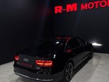 Audi A8-9