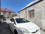 Toyota Prius-3