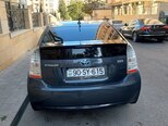 Toyota Prius-2