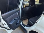 Nissan Tiida-13