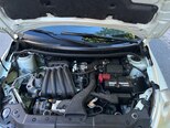 Nissan Tiida-16