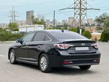 Hyundai Sonata-14
