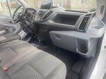 Ford Transit-12