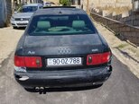 Audi A8-8