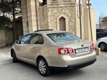 Volkswagen Jetta-10