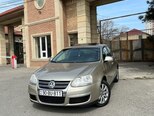 Volkswagen Jetta-13