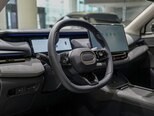 Lynk & Co 06-15