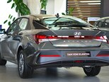 Hyundai Elantra-12