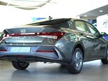 Hyundai Elantra-10