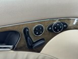 Mercedes E 240-27