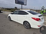 Hyundai Accent-4