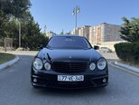 Mercedes E 280-1