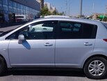 Nissan Tiida-5
