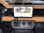 Land Rover Defender-14