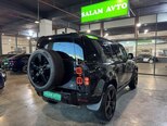 Land Rover Defender-6