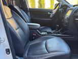 Kia Sorento-12