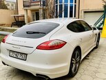 Porsche Panamera 4-5