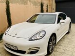 Porsche Panamera 4-2
