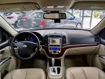 Hyundai Santa Fe-15