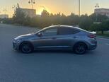 Hyundai Elantra-12