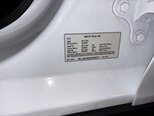 Tesla Model Y-15