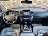 Toyota Land Cruiser-11