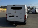 Ford Transit-9