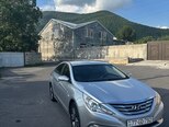 Hyundai Sonata-4
