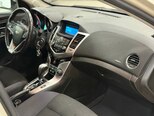 Chevrolet Cruze-16