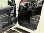 Toyota Land Cruiser Prado-15