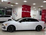 Kia K5-4