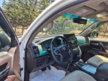Toyota Land Cruiser-9