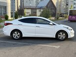Hyundai Avante-10