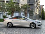 Hyundai Sonata-5