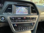 Hyundai Sonata-14