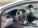 Hyundai Sonata-15