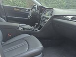 Hyundai Sonata-16